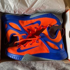 Zoom HyperRev. Size: 8.5 US Men’s